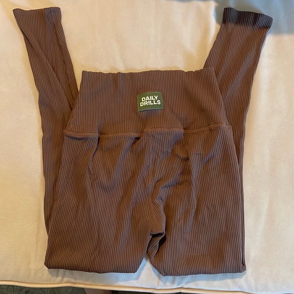 Daily drills ribbed leggings